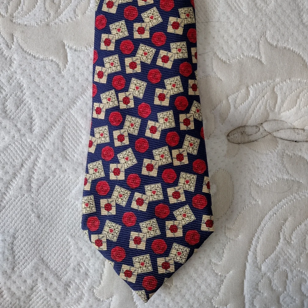 Silk Chanel Blue, Red, and Tan Tie EUC